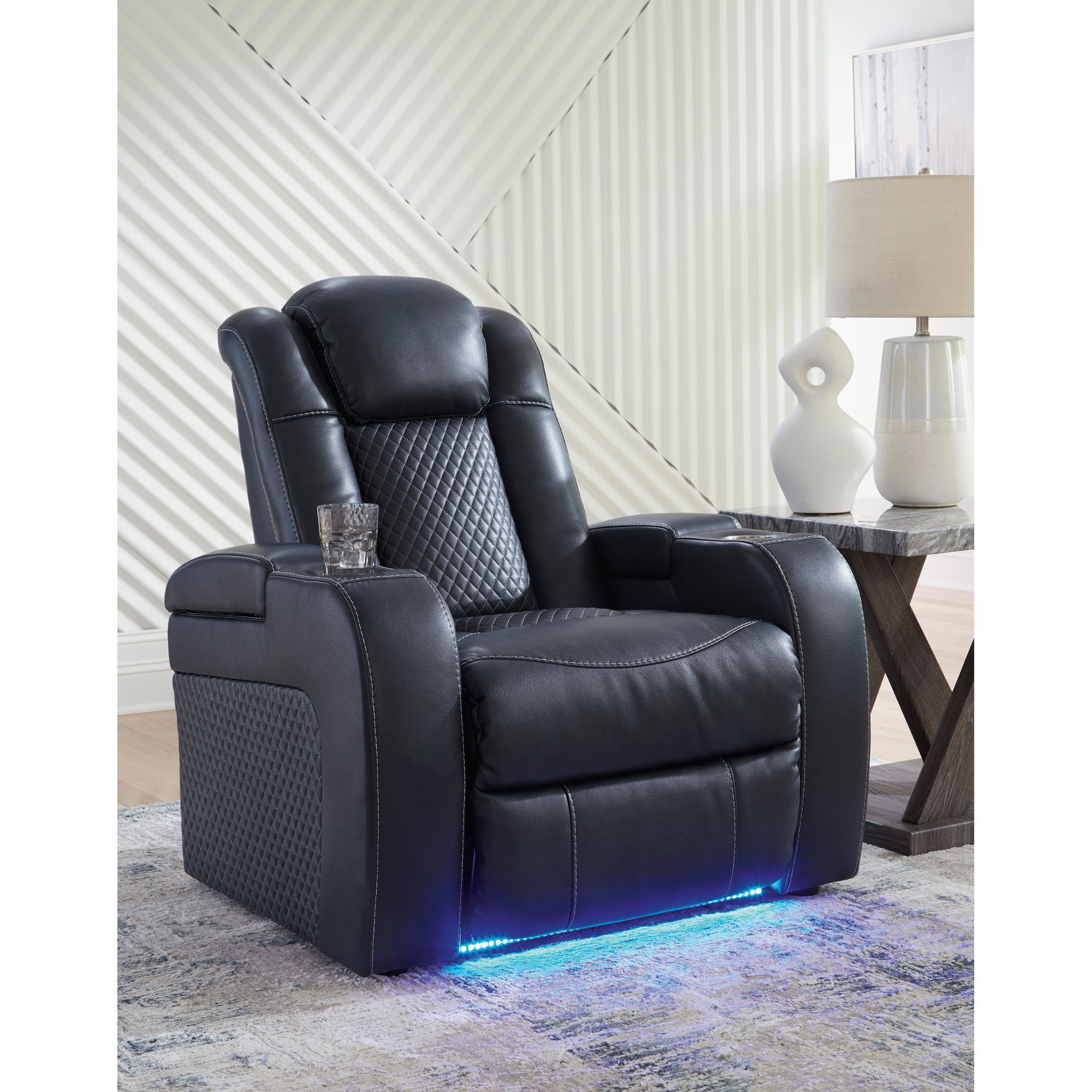 Highpoint Power Recliner