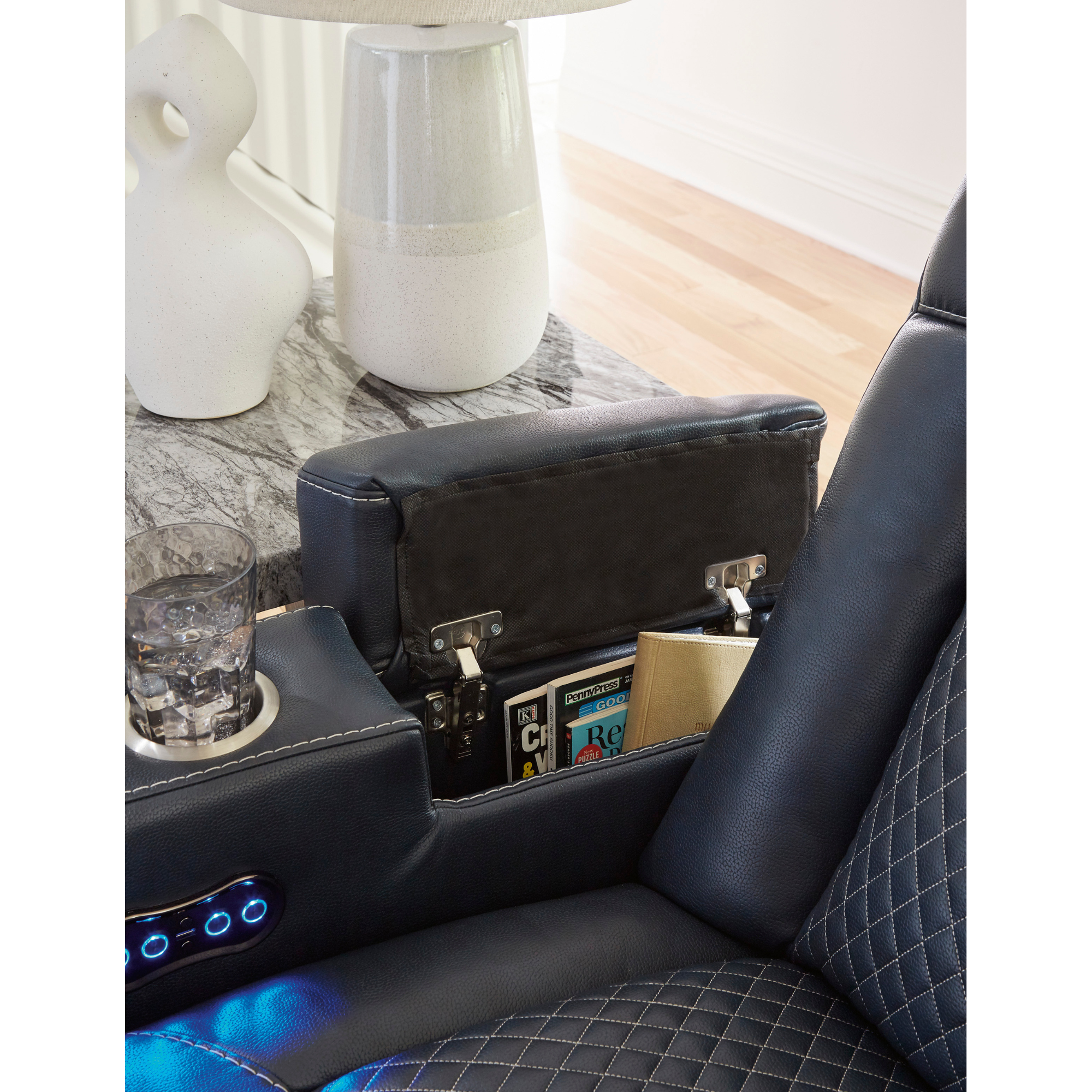 Highpoint Power Recliner