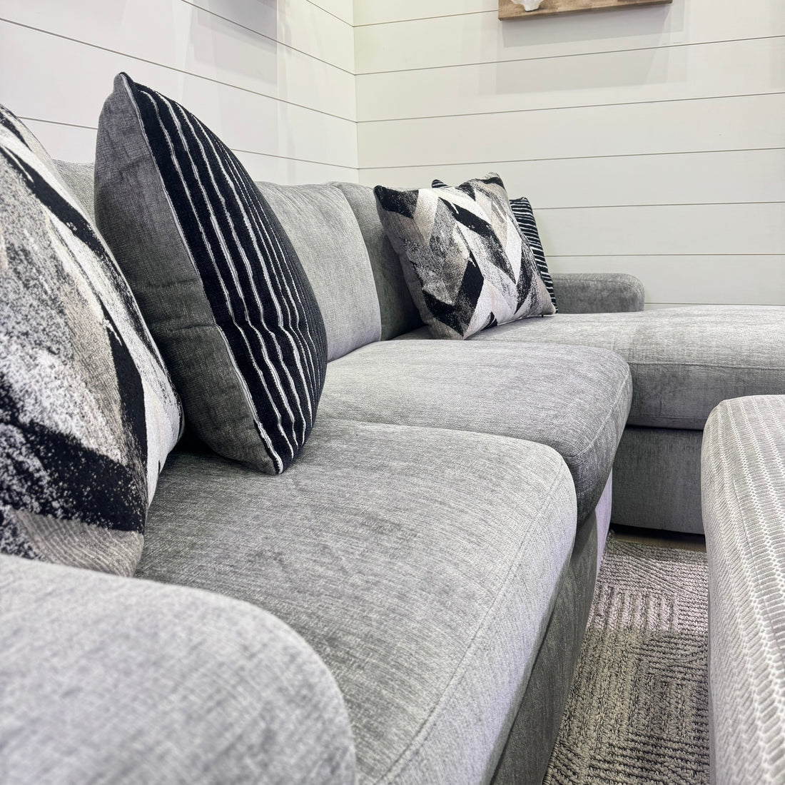 Sterling Sectional Chaise Sofa In Gray