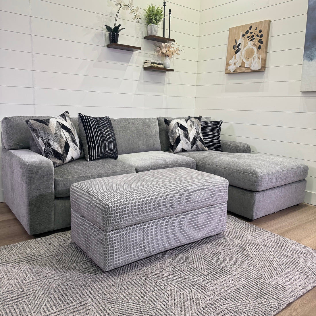Sterling Sectional Chaise Sofa In Gray