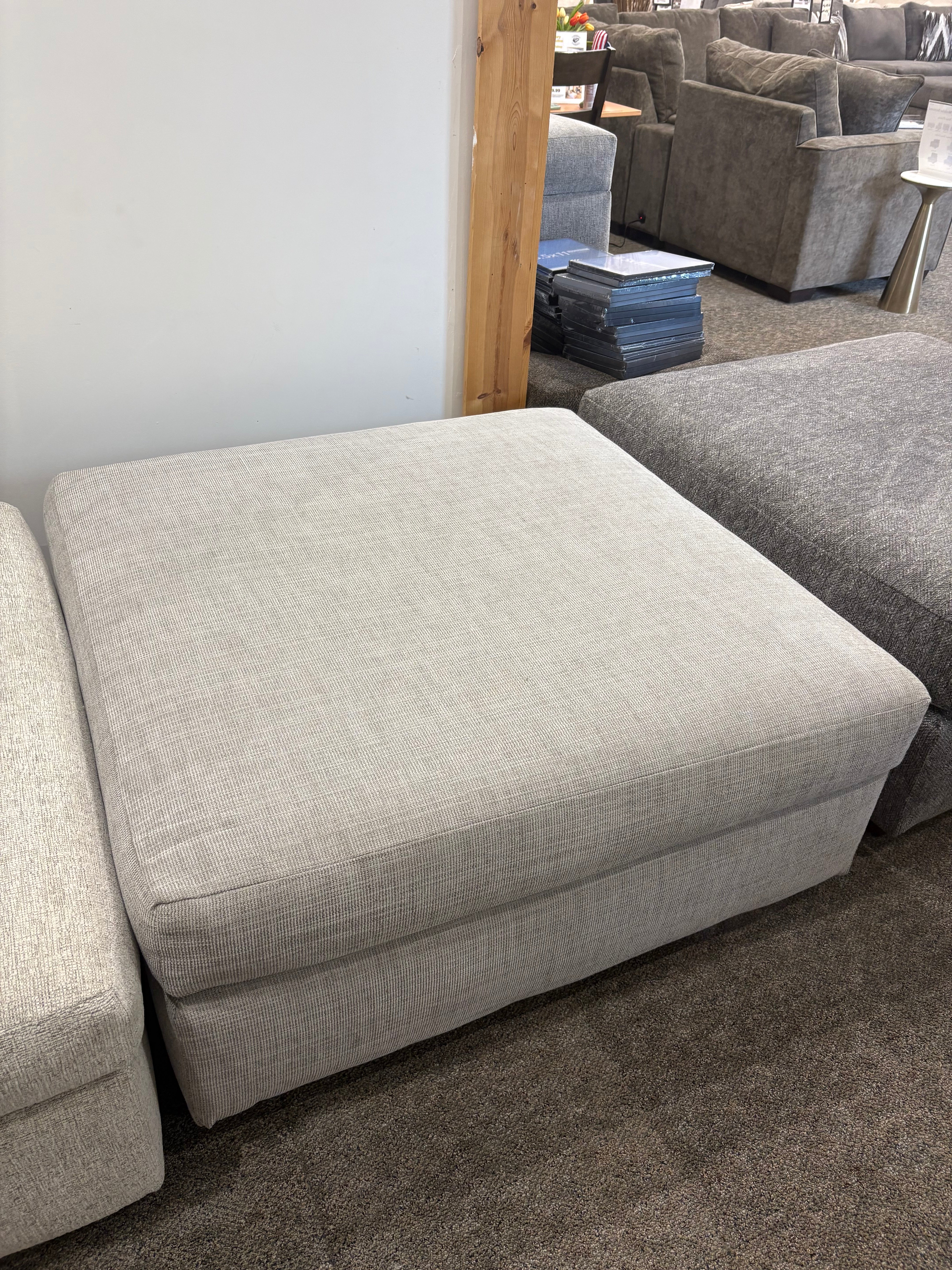 Bennet whitewash ottoman