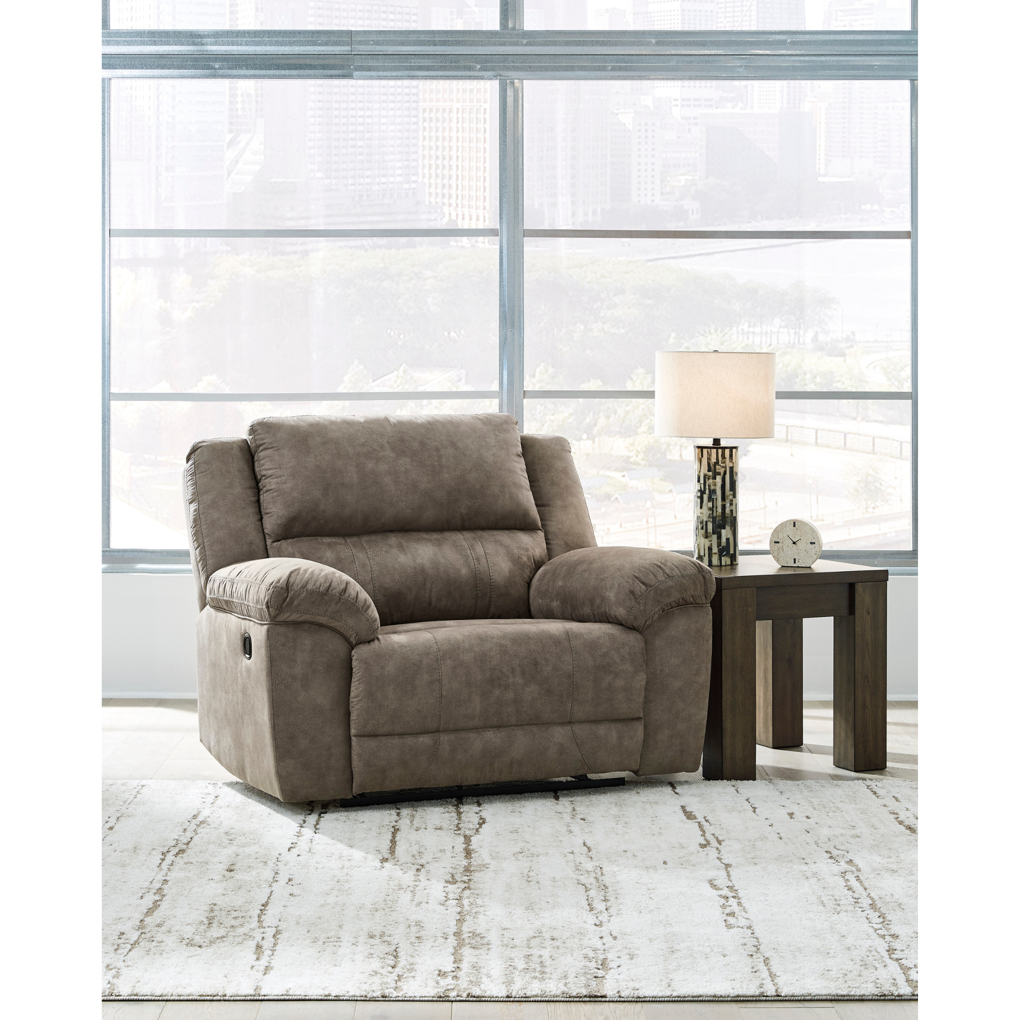 Grandview Wide Seat Recliner