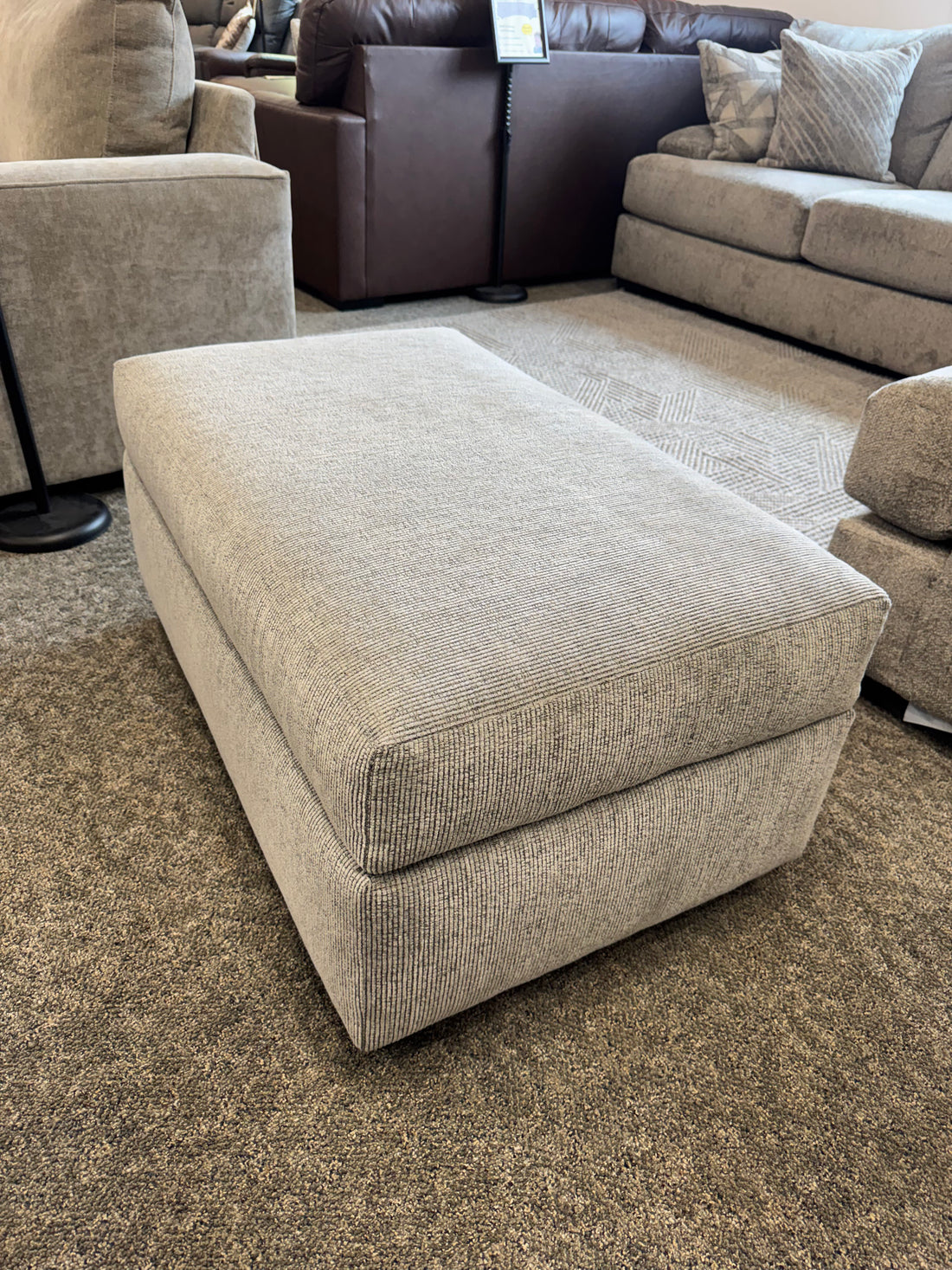 Brayden storage ottoman