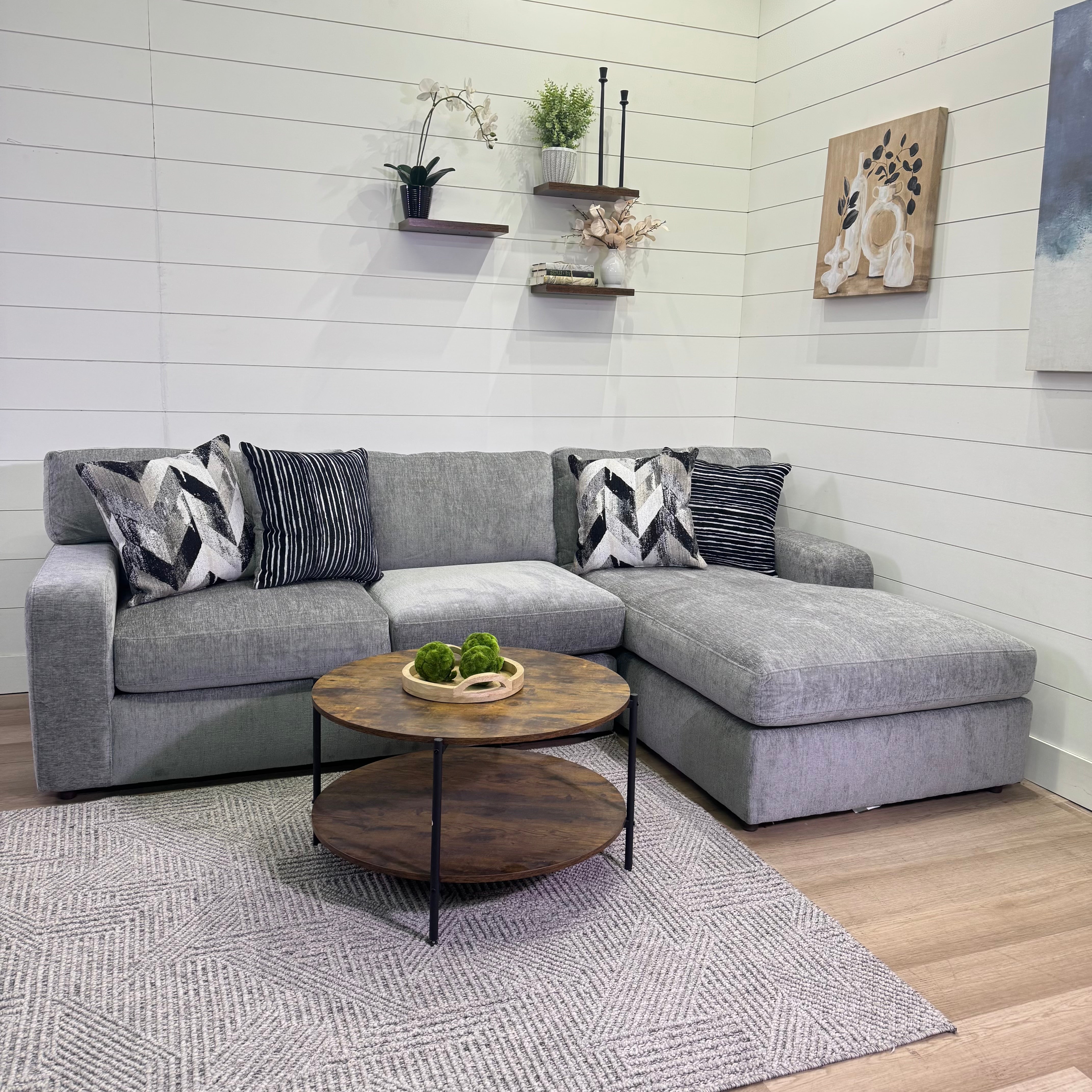 Sterling Sectional Chaise Sofa In Gray