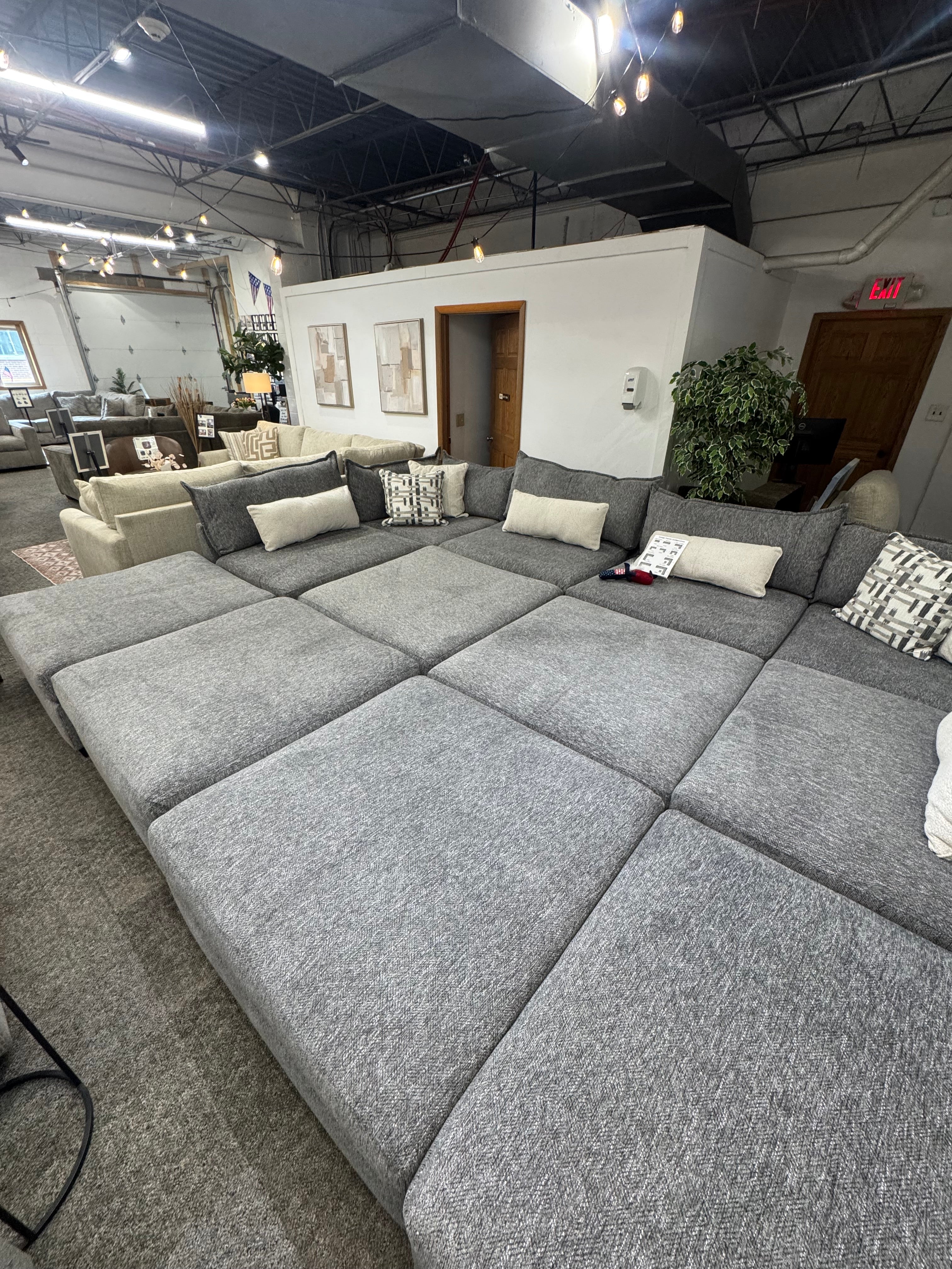 🚨LAST ONE!! 12 PIECE MODULAR SECTIONAL - RETAIL $4000+ ONLY $999 BRAND NEW!