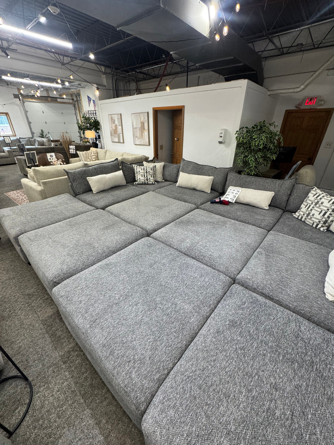 🚨LAST ONE!! 12 PIECE MODULAR SECTIONAL - RETAIL $4000+ ONLY $999 BRAND NEW!