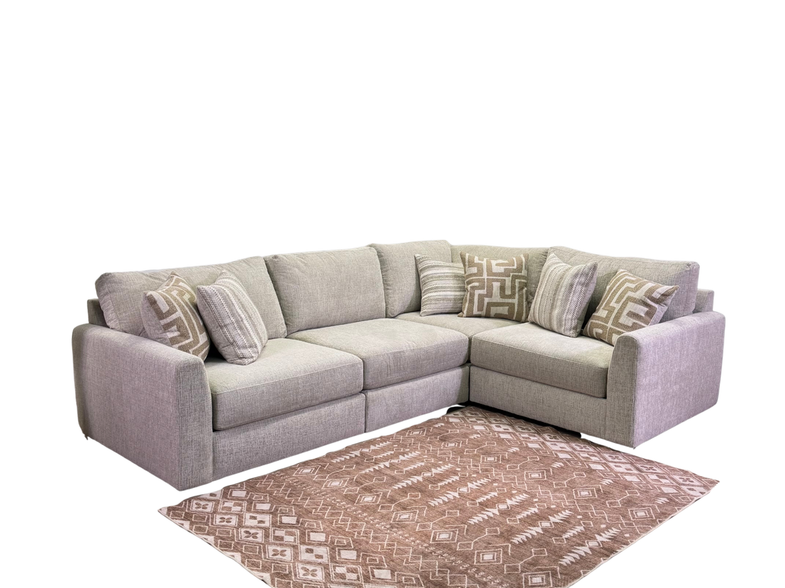 Avery Modular Sectional In Cream (Customizable)