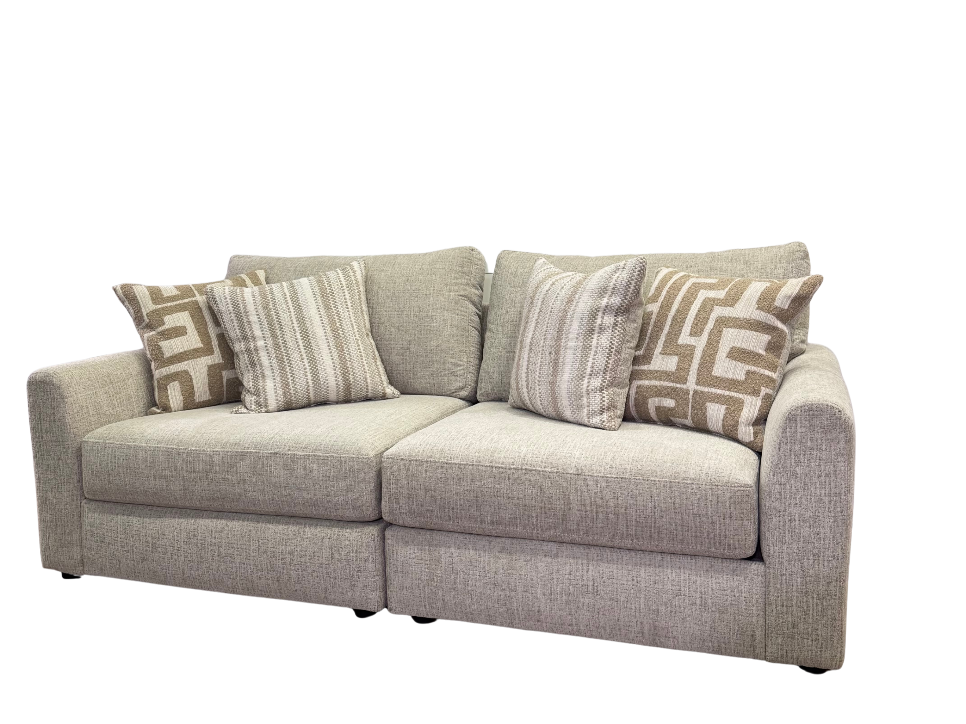 Avery Modular Sectional In Cream (Customizable)