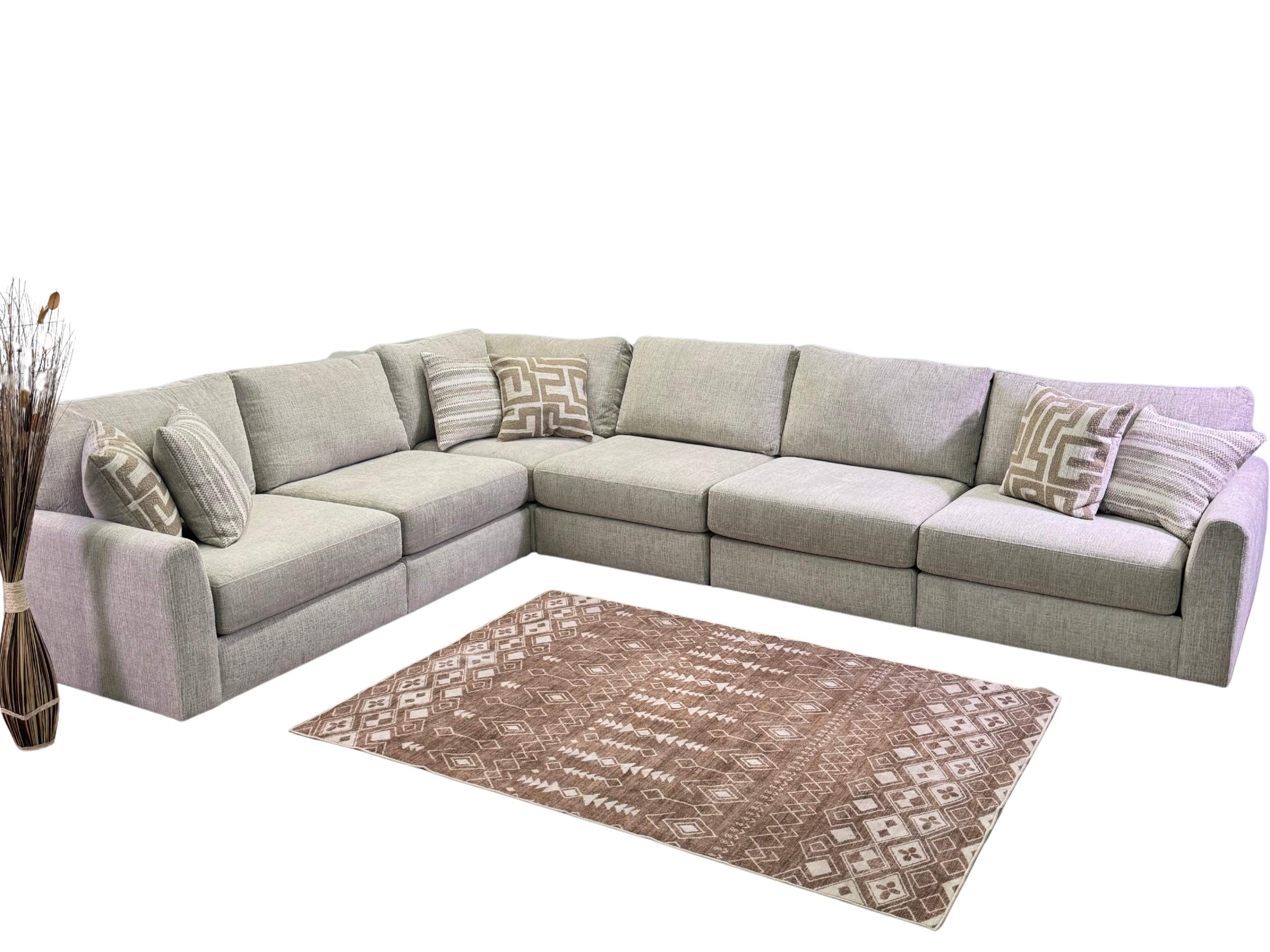Avery Modular Sectional In Cream (Customizable)