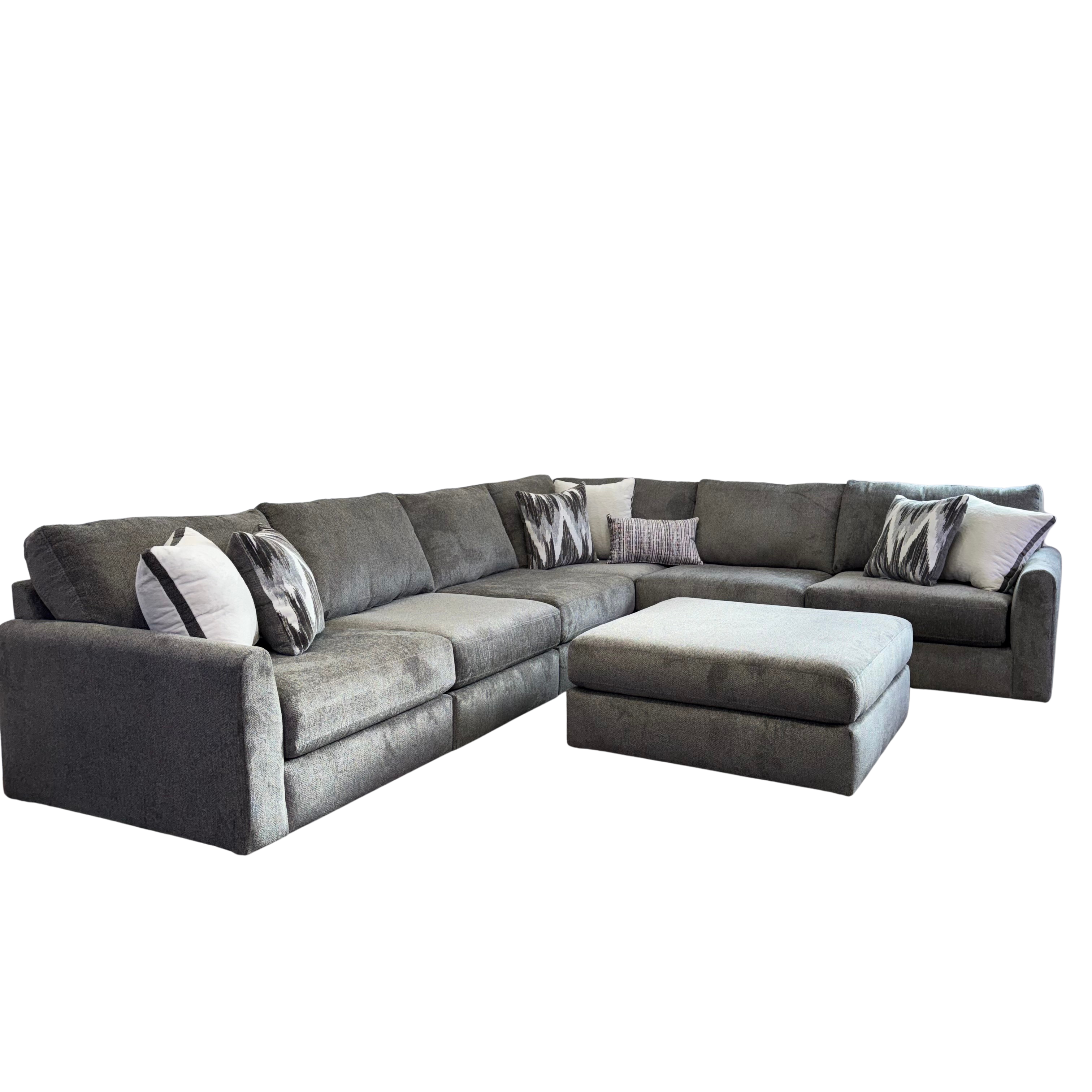 Avery Modular Sectional In Slate Gray (Customizable)