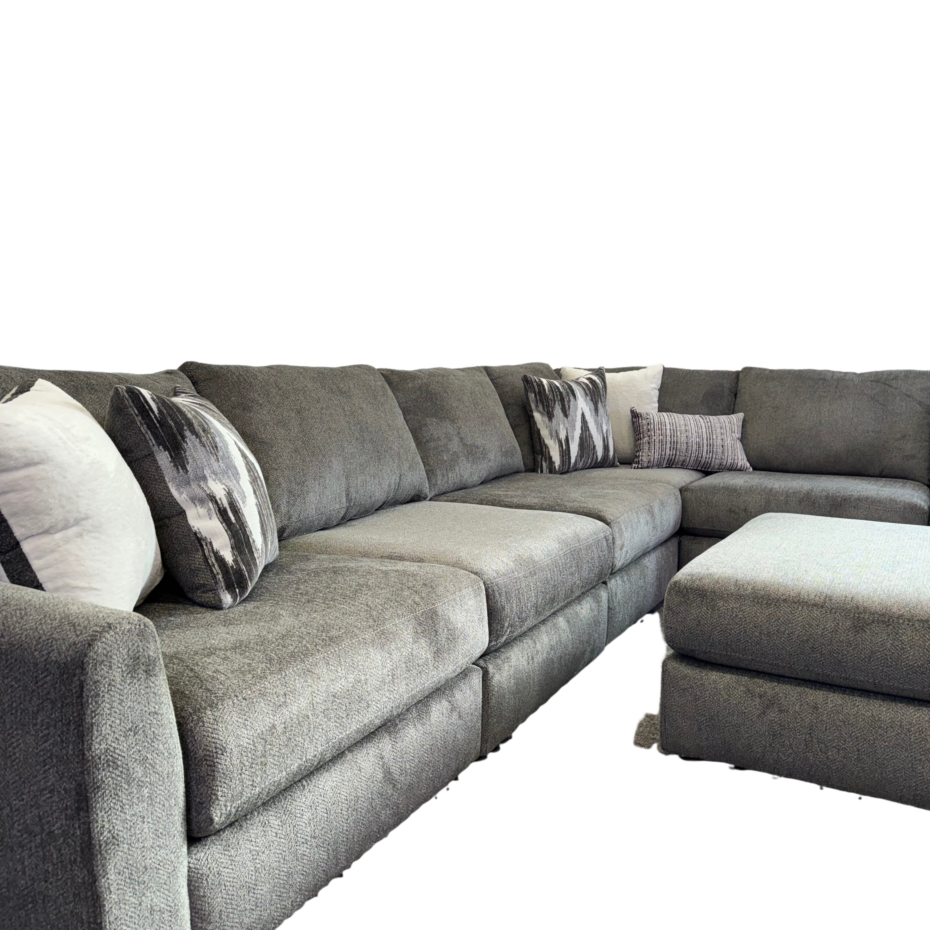 Avery Modular Sectional In Slate Gray (Customizable)