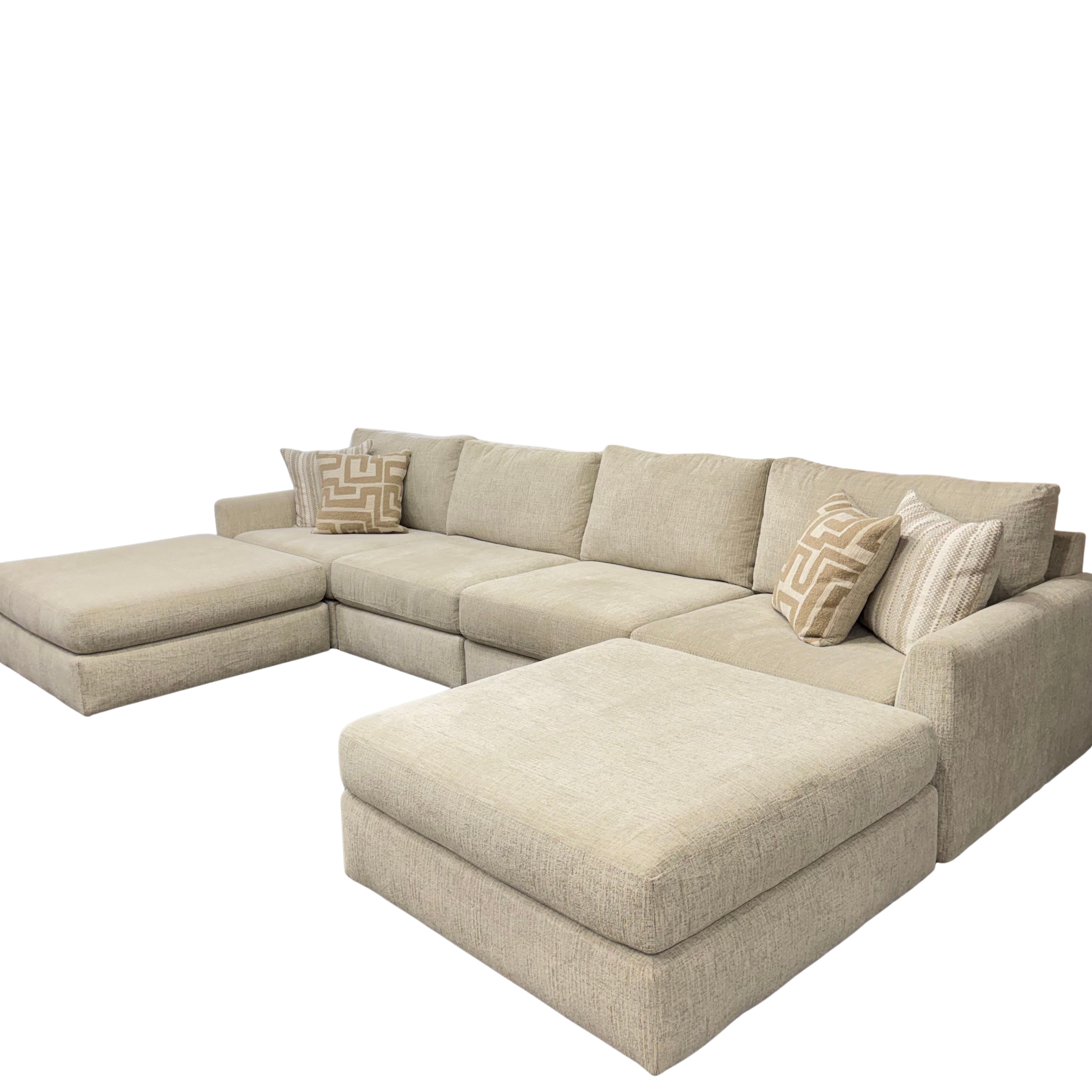 Avery Modular Sectional In Cream (Customizable)